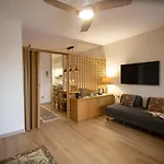 Relax Tra E Parco شقة