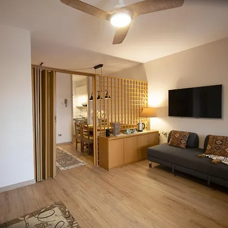 Relax Tra E Parco 公寓