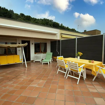 Relax Tra E Parco 公寓